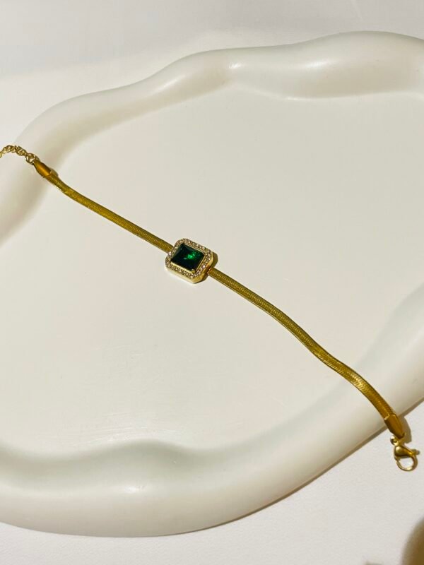 EMERALD GREEN SNAKE CHAIN BRACELET - Image 2