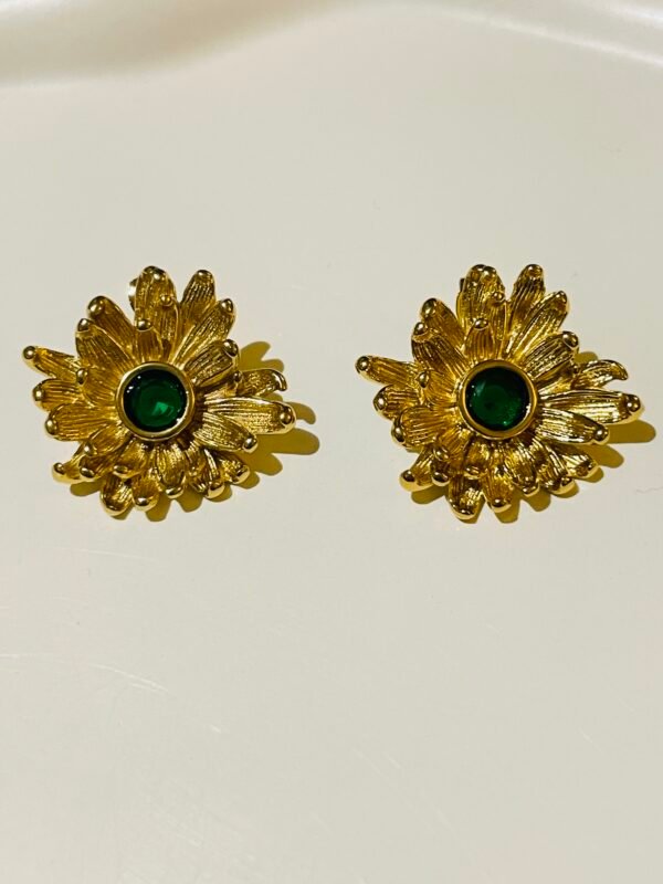 EMERALD BLOOM EARRING