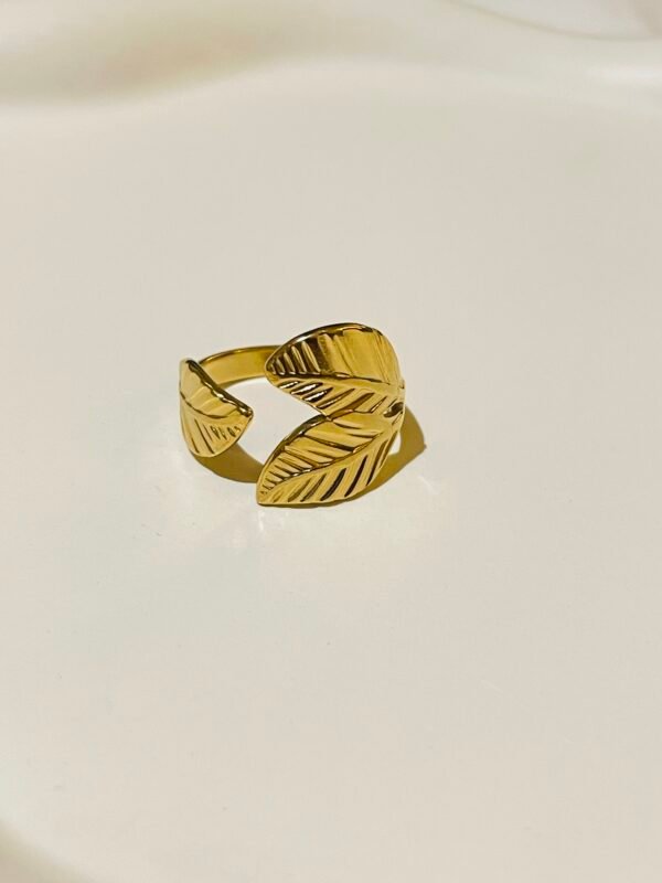 STATEMENT NATURE RING